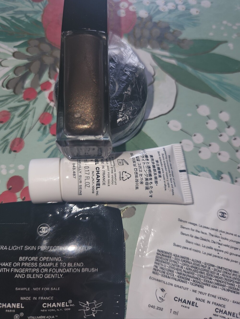 Authentic Chanel Bundle Lot Makeup Skincare - Picture 5 of 10